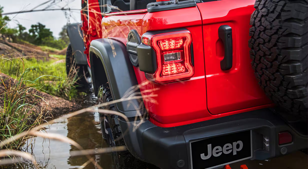 Break light of a red 2026 Jeep Wrangler Unlimited