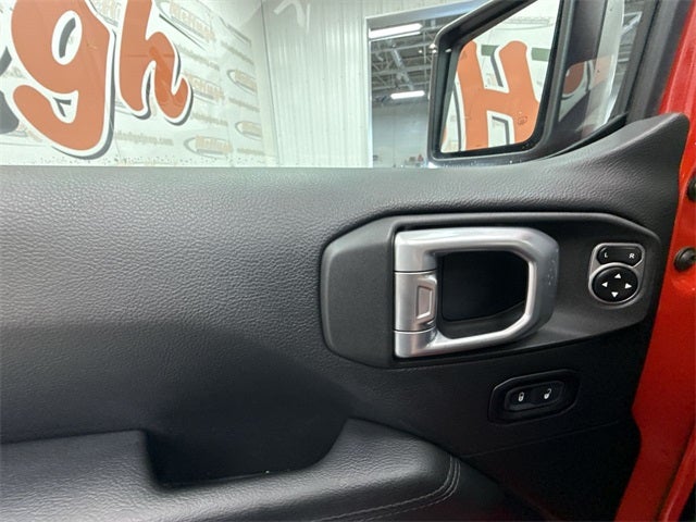 2020 Jeep Wrangler Unlimited Sahara Altitude 4X4