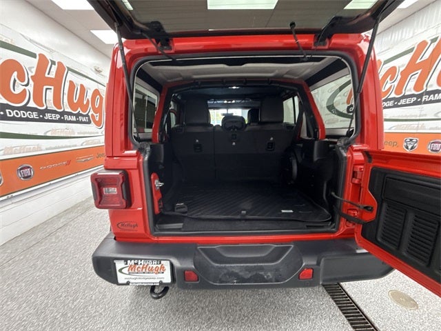 2020 Jeep Wrangler Unlimited Sahara Altitude 4X4