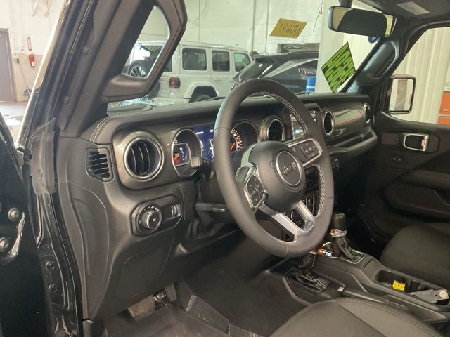 2023 Jeep Wrangler 4-Door Sahara 4x4