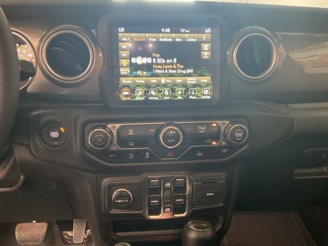 2023 Jeep Wrangler 4-Door Sahara 4x4