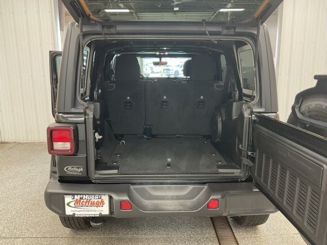 2023 Jeep Wrangler 4-Door Sahara 4x4