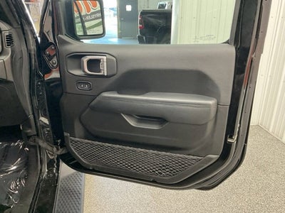2022 Jeep Wrangler Unlimited Sahara Altitude 4x4