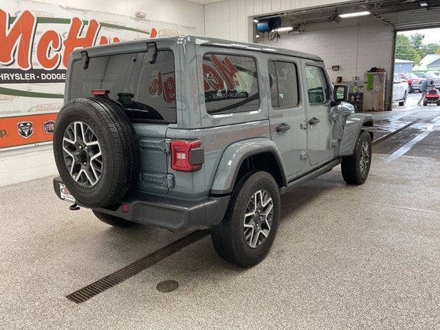 2026 Jeep Wrangler 4-Door Sahara 4x4