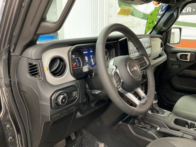 2026 Jeep Wrangler 4-Door Sahara 4x4