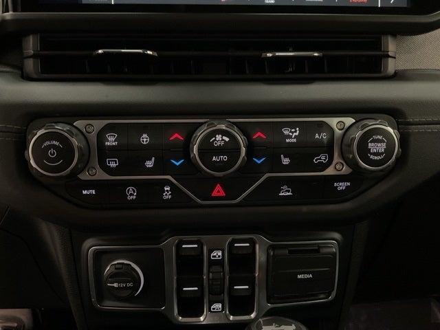 2024 Jeep Wrangler 4-Door Sahara 4x4