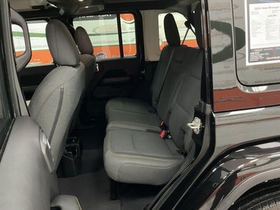 2024 Jeep Wrangler 4-Door Sahara 4x4