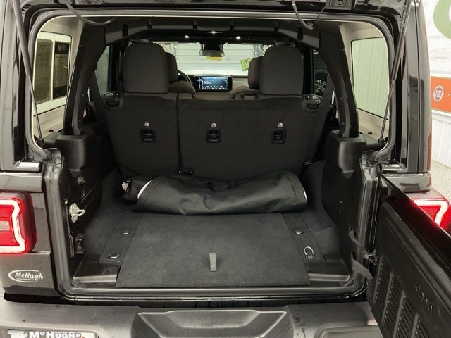 2024 Jeep Wrangler 4-Door Sahara 4x4