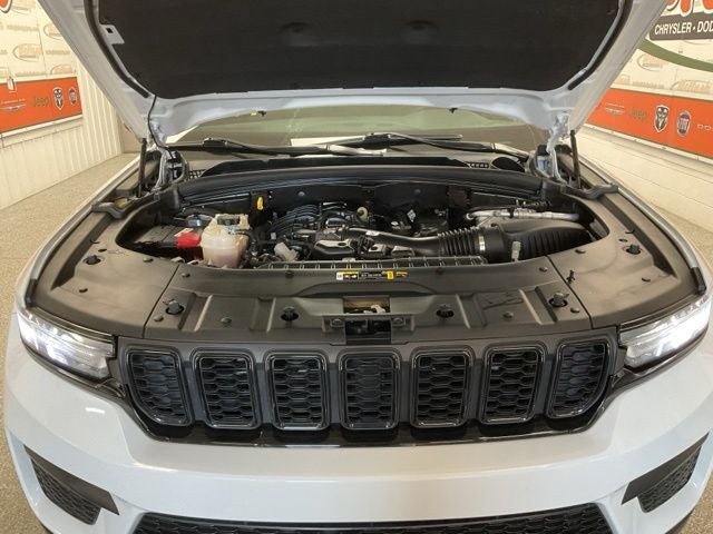 2023 Jeep Grand Cherokee Altitude 4x4