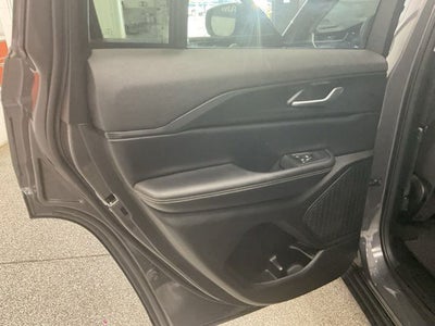 2023 Jeep Grand Cherokee Laredo 4x4