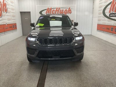 2023 Jeep Grand Cherokee Laredo 4x4