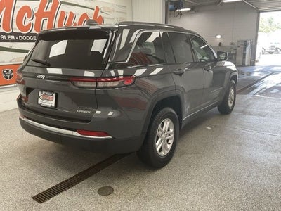 2023 Jeep Grand Cherokee Laredo 4x4