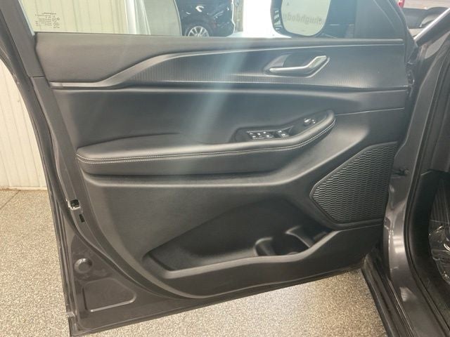 2025 Jeep Grand Cherokee Altitude X 4x4
