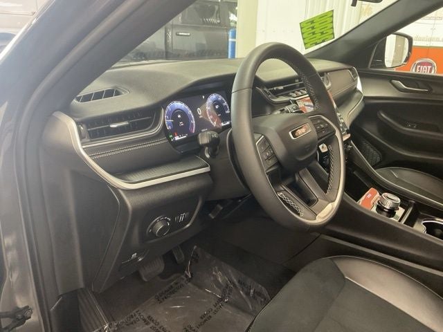 2025 Jeep Grand Cherokee Altitude X 4x4