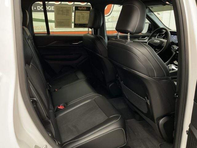 2024 Jeep Grand Cherokee Altitude 4x4