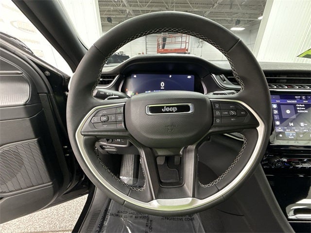 2025 Jeep Grand Cherokee Laredo X 4x4