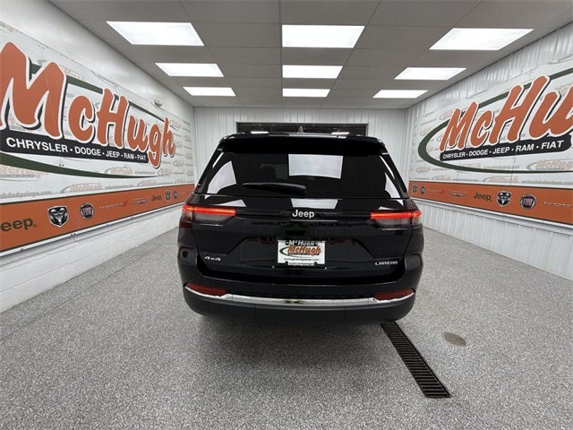 2025 Jeep Grand Cherokee Laredo X 4x4