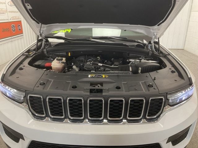 2025 Jeep Grand Cherokee Laredo X 4x4