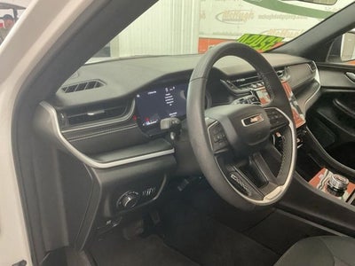 2025 Jeep Grand Cherokee Laredo X 4x4