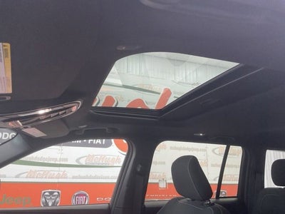 2025 Jeep Grand Cherokee Laredo X 4x4