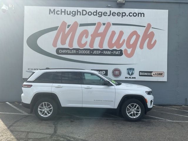2025 Jeep Grand Cherokee Laredo X 4x4