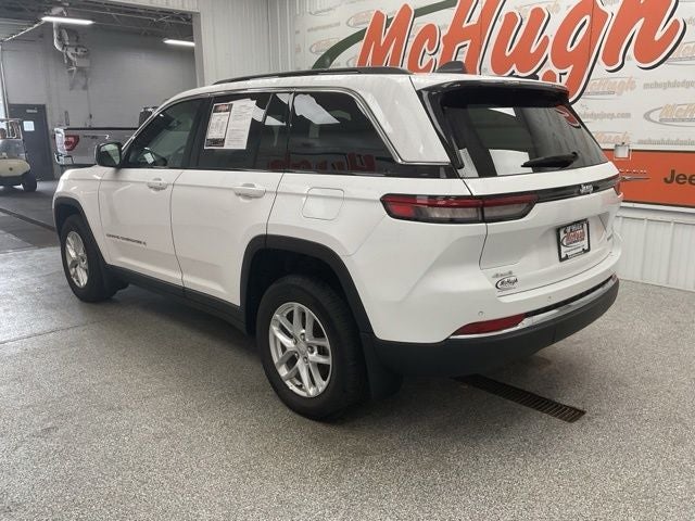 2025 Jeep Grand Cherokee Laredo X 4x4