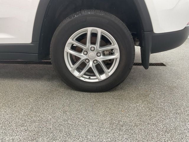 2025 Jeep Grand Cherokee Laredo X 4x4