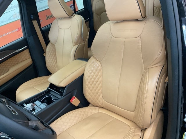 2025 Jeep Grand Cherokee Summit 4x4