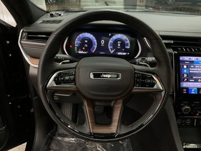 2025 Jeep Grand Cherokee Summit 4x4
