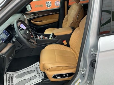 2025 Jeep Grand Cherokee Summit 4x4