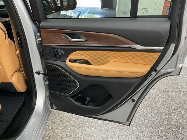 2025 Jeep Grand Cherokee Summit 4x4
