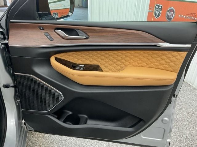 2025 Jeep Grand Cherokee Summit 4x4