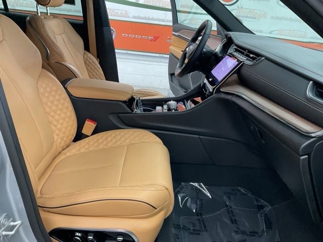 2025 Jeep Grand Cherokee Summit 4x4