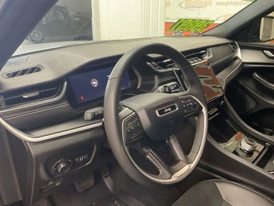 2025 Jeep Grand Cherokee L Altitude X 4x4