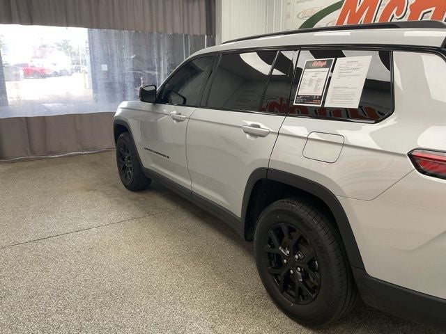 2025 Jeep Grand Cherokee L Altitude X 4x4