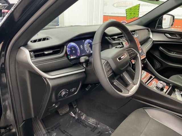 2025 Jeep Grand Cherokee L Altitude X 4x4