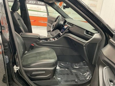 2025 Jeep Grand Cherokee L Altitude X 4x4