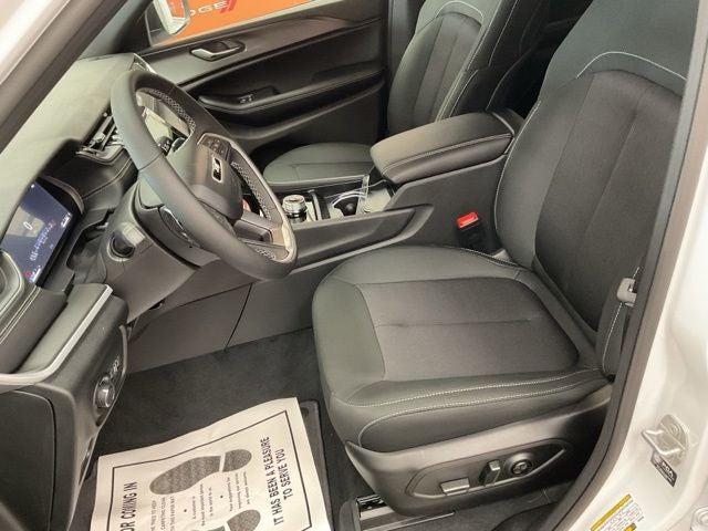 2026 Jeep Grand Cherokee GRAND CHEROKEE L LAREDO X 4X4