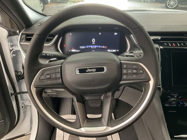 2026 Jeep Grand Cherokee GRAND CHEROKEE L LAREDO X 4X4