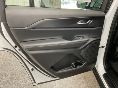 2026 Jeep Grand Cherokee GRAND CHEROKEE L LAREDO X 4X4