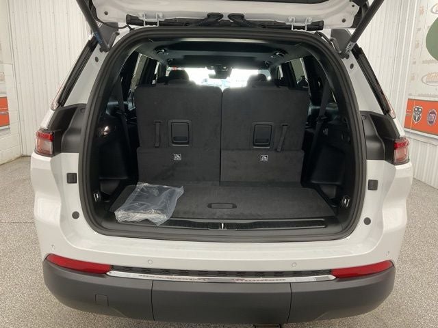 2026 Jeep Grand Cherokee GRAND CHEROKEE L LAREDO X 4X4