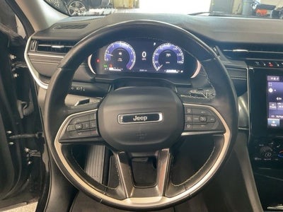 2022 Jeep Grand Cherokee L Laredo 4x4