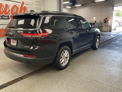 2022 Jeep Grand Cherokee L Laredo 4x4