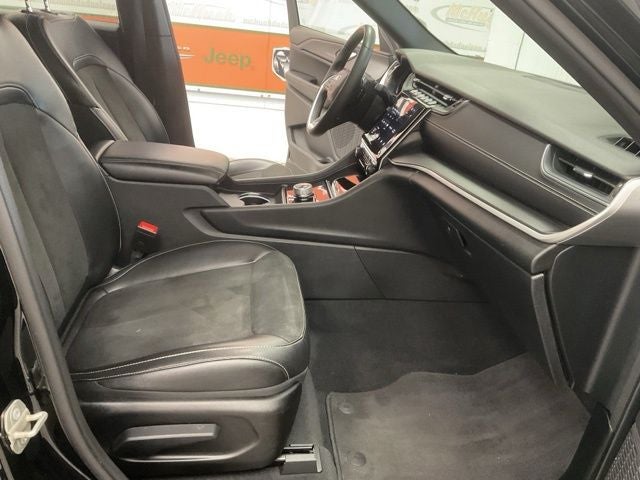2023 Jeep Grand Cherokee L Altitude 4x4