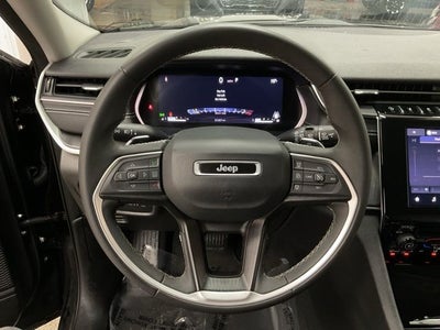 2023 Jeep Grand Cherokee L Laredo 4x4