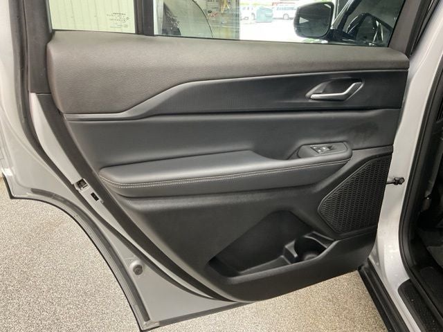 2024 Jeep Grand Cherokee L Altitude X 4x4