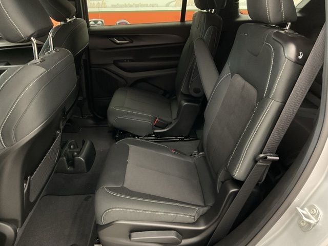 2026 Jeep Grand Cherokee GRAND CHEROKEE L LAREDO X 4X4
