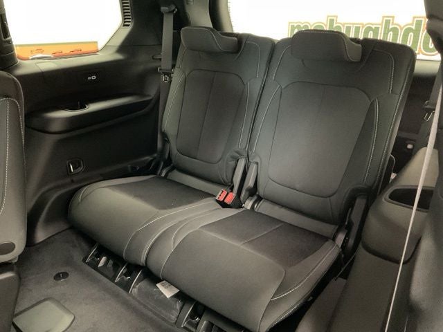2026 Jeep Grand Cherokee GRAND CHEROKEE L LAREDO X 4X4