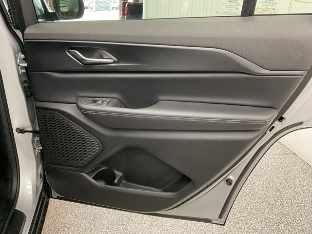 2026 Jeep Grand Cherokee GRAND CHEROKEE L LAREDO X 4X4