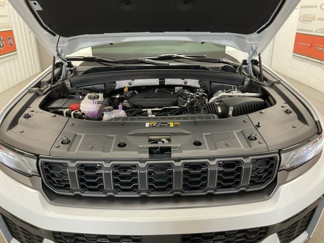 2026 Jeep Grand Cherokee GRAND CHEROKEE L LAREDO ALTITUDE 4X4